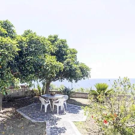 Locazione Turistica Selene Vila *